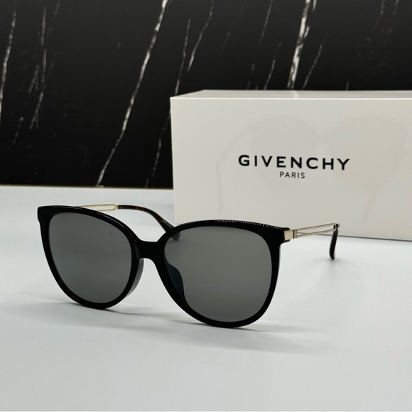 NEW GIVENCHY SUNGLASSES, GIVENCHY GV7116/F/S 0807 WOMEN CAT EYE GIVENCHY EYEWEAR - Picture 1 of 9